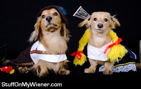 Yogi and Bambi as Hansel and Gretel.